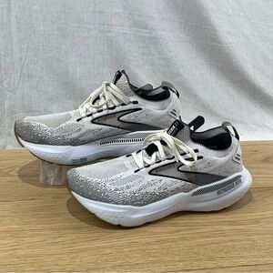 Brooks Glycerin StealthFit GTS 21 White Black Shoes Women’s 9 B (no insoles)